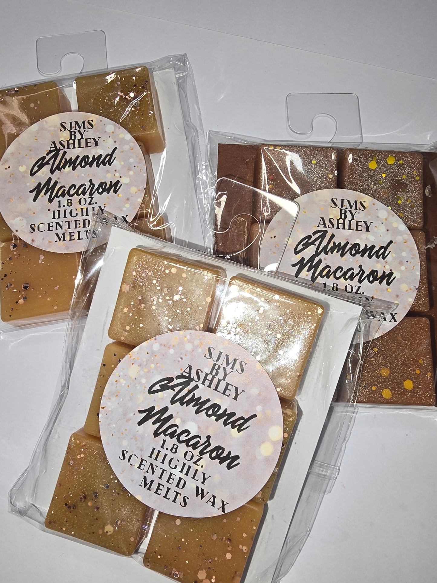 Almond Macaron